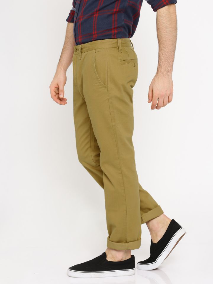 Vans Authentic Chino Trousers In Green VA3144KCZ Men 992553  Vans outfit  men Mens outfits Mens casual outfits