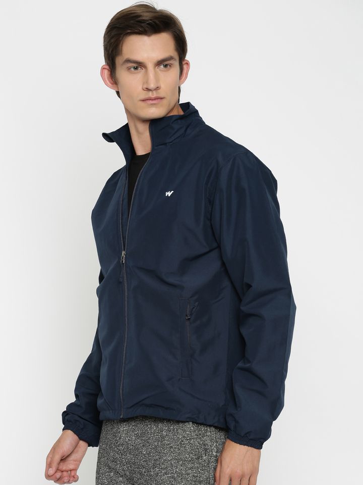 navy windcheater