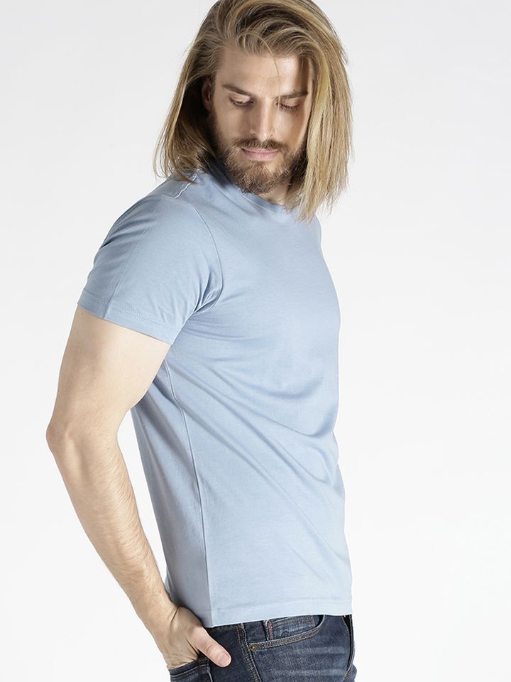 Buy Men Blue Solid Round Neck Pure Cotton T Shirt