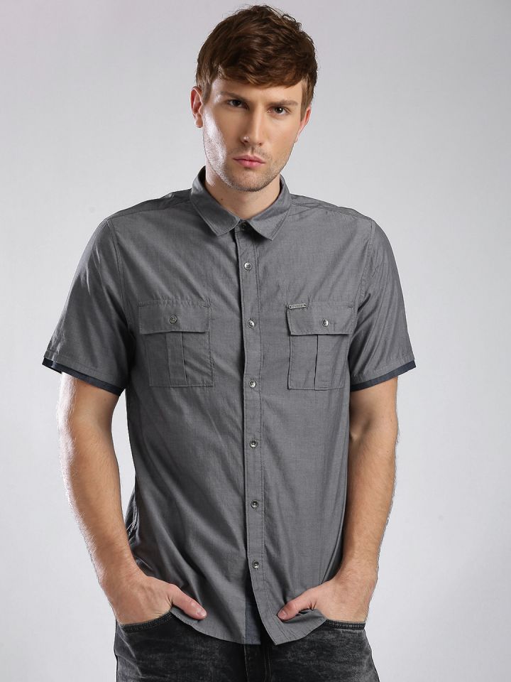 GUESS Men Grey Slim Fit Solid Casual Shirt