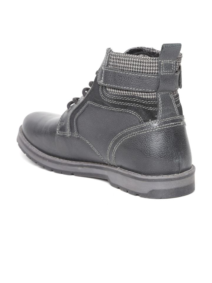 Yezdi Men Black Solid Mid Top Flat Boots