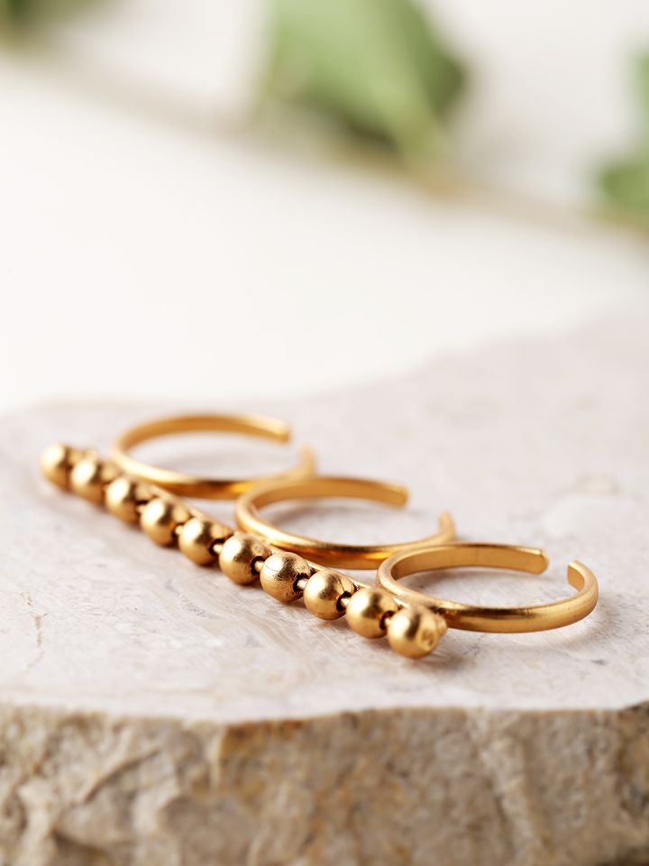 Gold 3 on sale finger ring