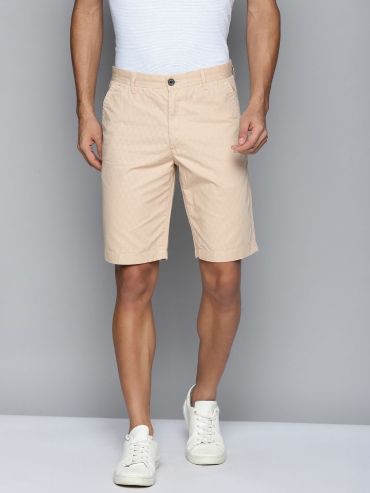 Short beige shop