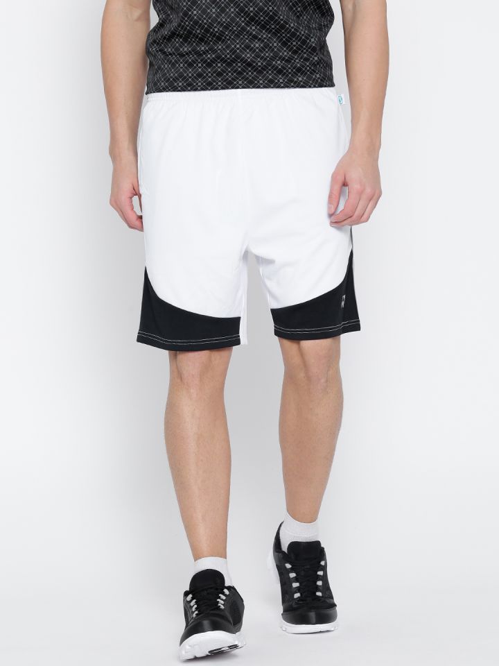 Yonex sales shorts myntra