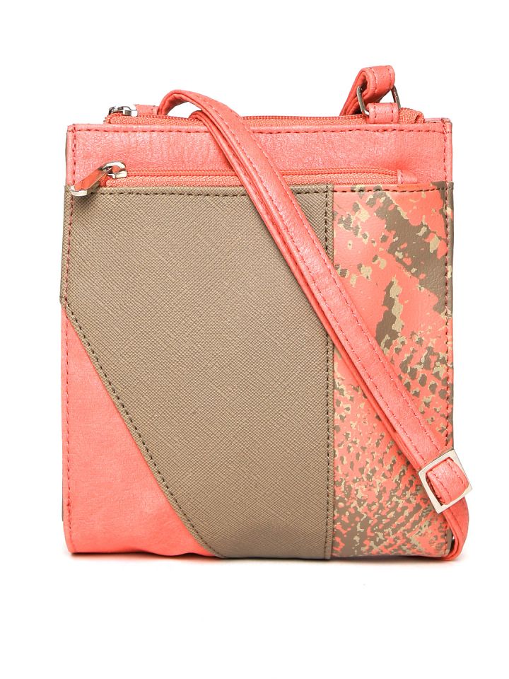 Myntra baggit top