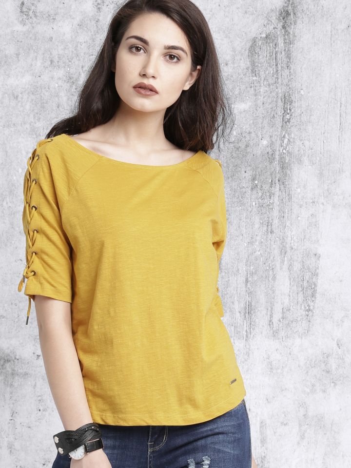 Roadster Women Mustard Yellow Solid Relaxed Fit T-shirt