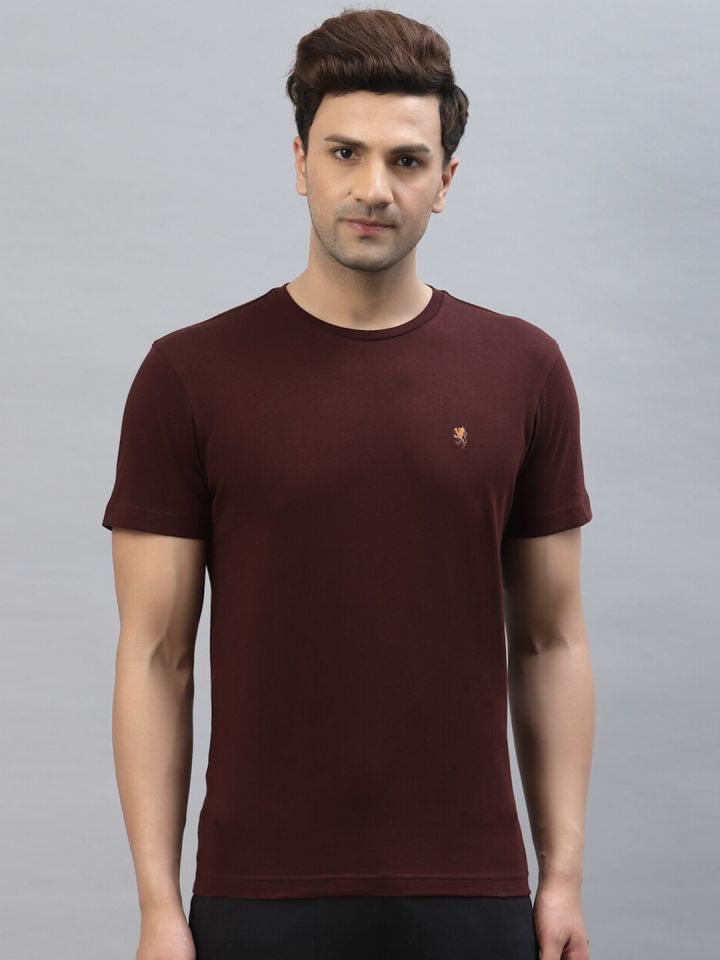 Red tape t shirts hotsell myntra