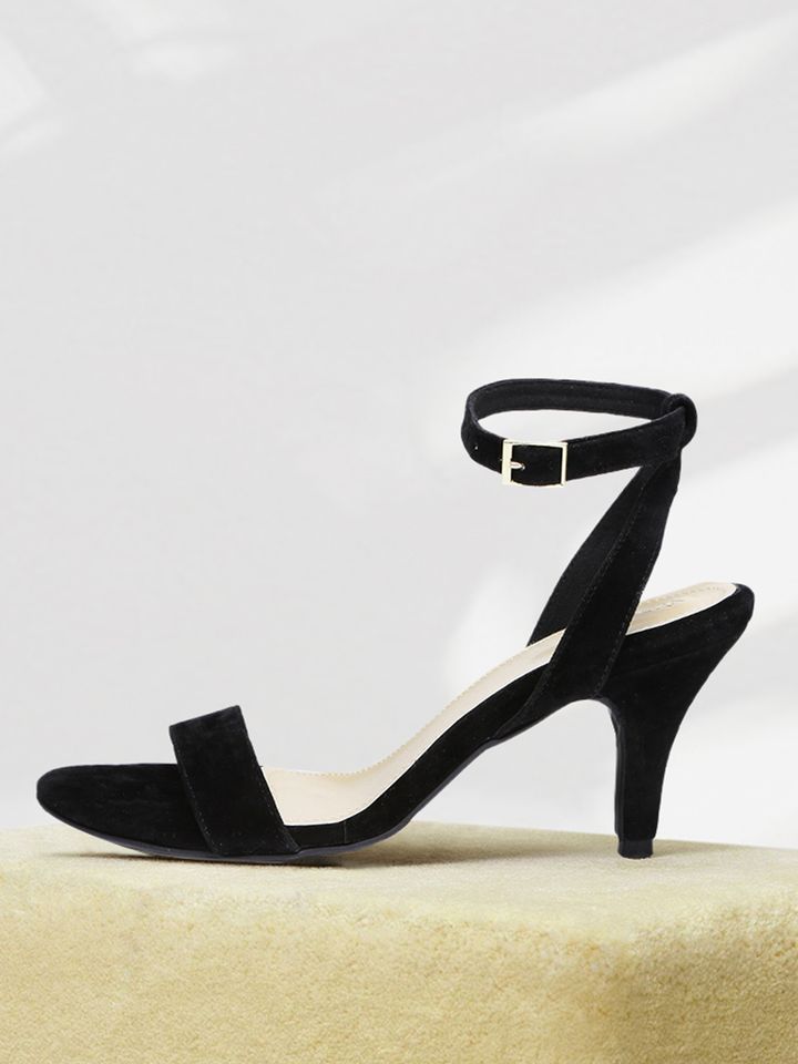 Myntra black heels clearance