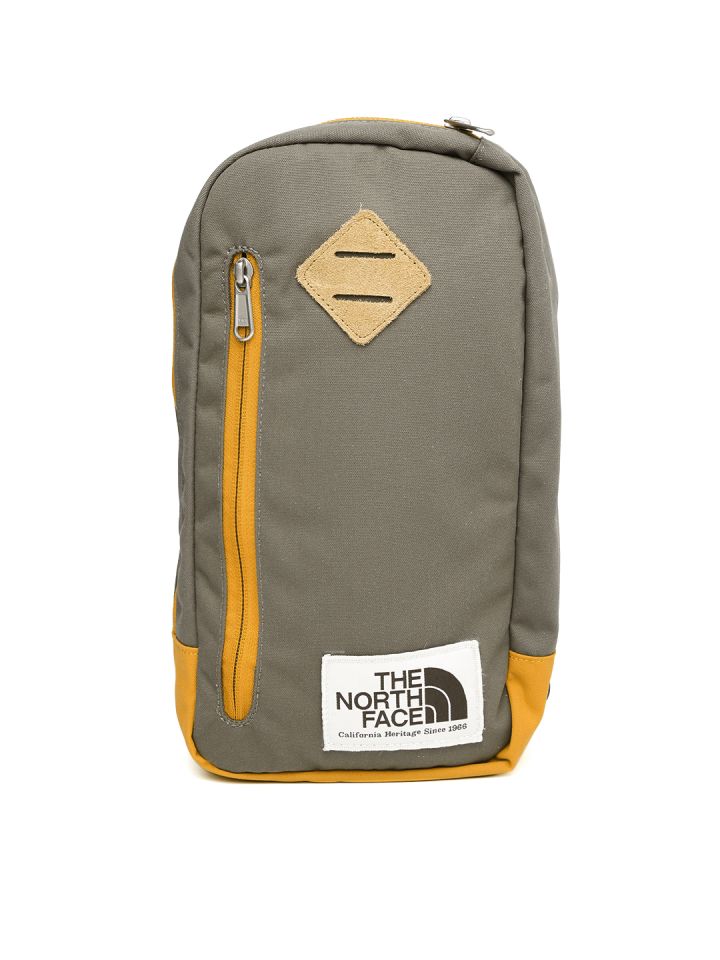 the north face field crossbody bag