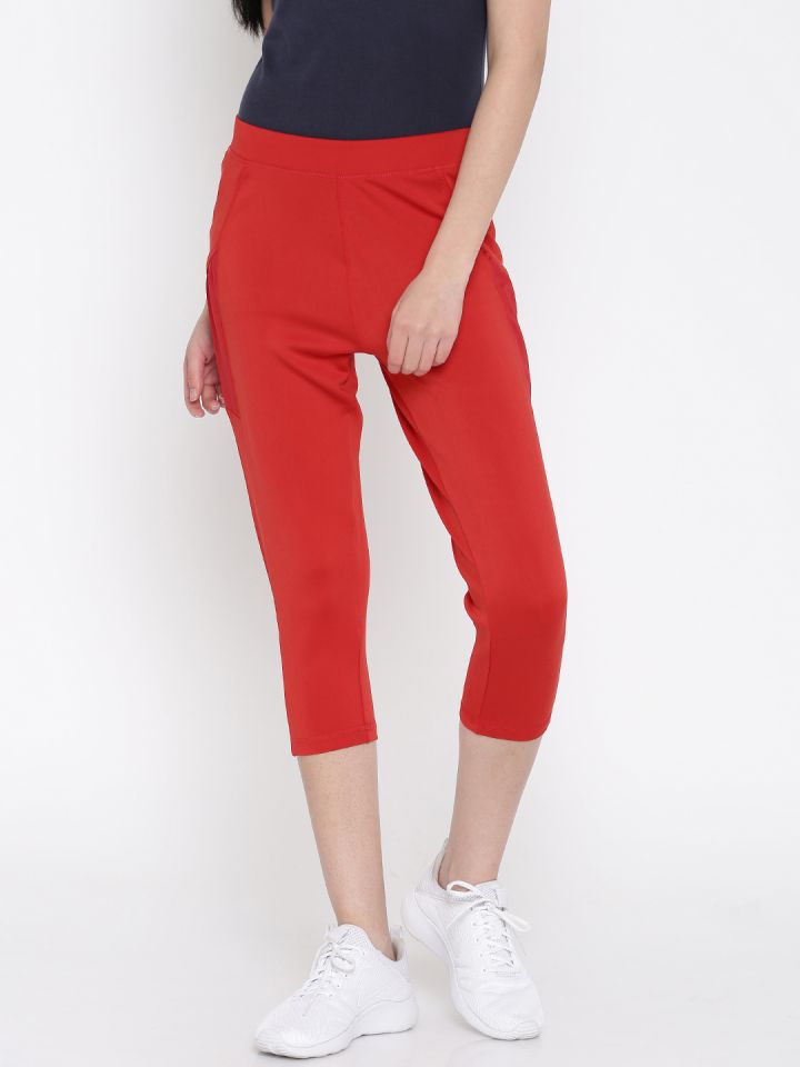 Womens red capris new arrivals