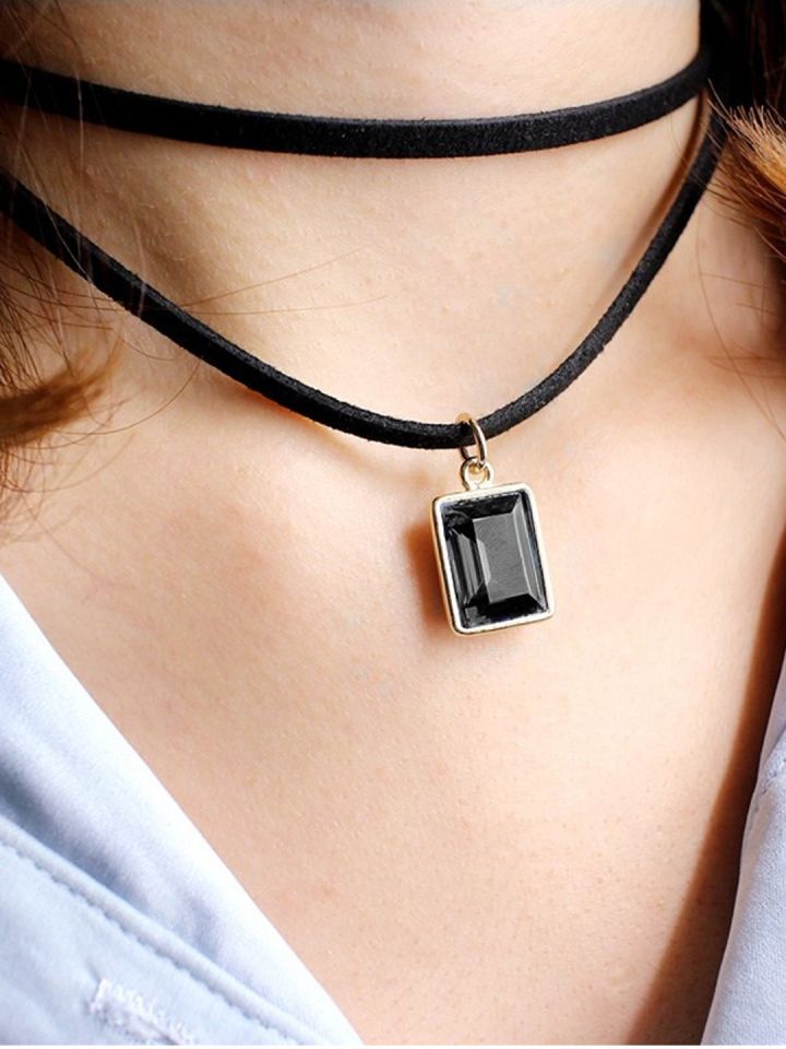 Black layered store choker necklace