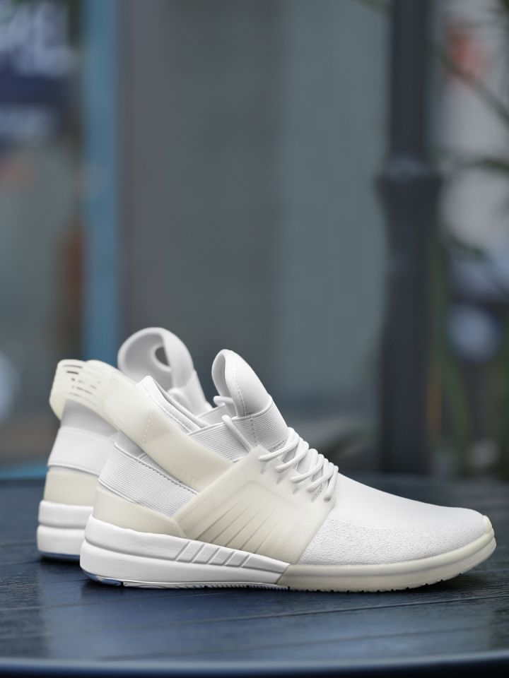 Supra skytop clearance v mid sneaker
