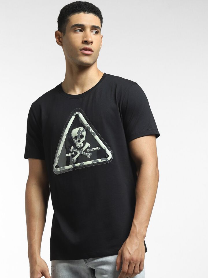 Nike black v neck t shirt discount