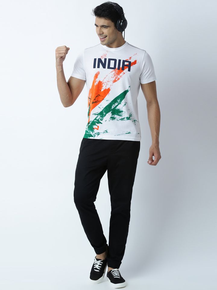 Buy Huetrap Men White Printed Round 