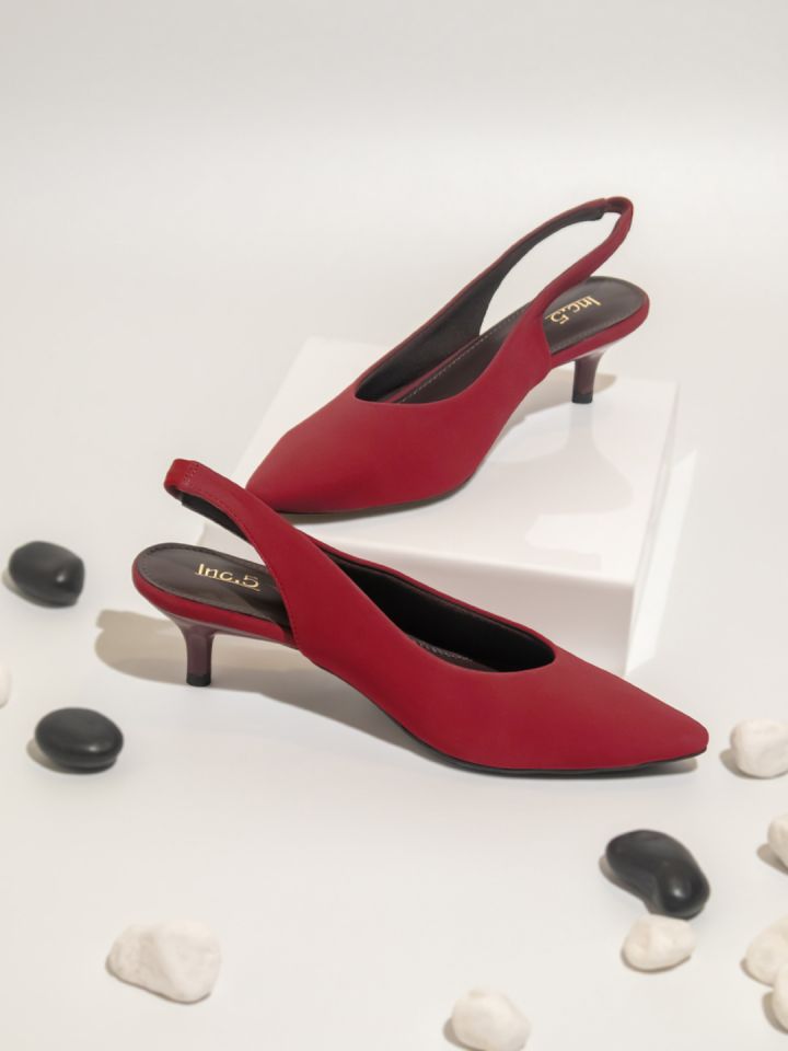 Maroon best sale kitten heels