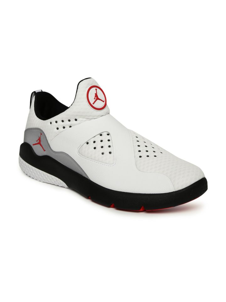 Jordan trainer shop white