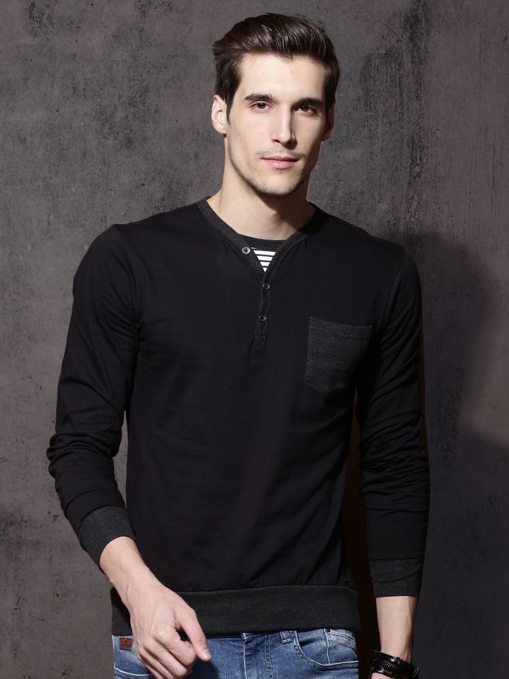 Buy Roadster Men Black Solid T Shirt 