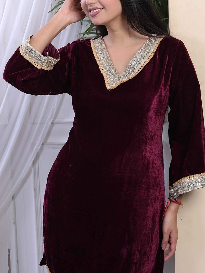 Buy MIRAVAN Women Embroidered Regular Sequinned Velvet Kurti With