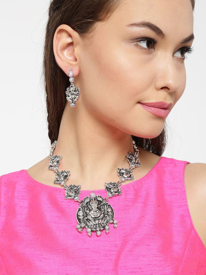 Zaveri Pearls Oxidised Silver Toned Lord Ganesha Textured Jewellery Set