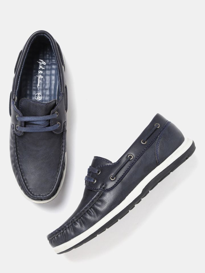 Mast and harbour boat shoes top