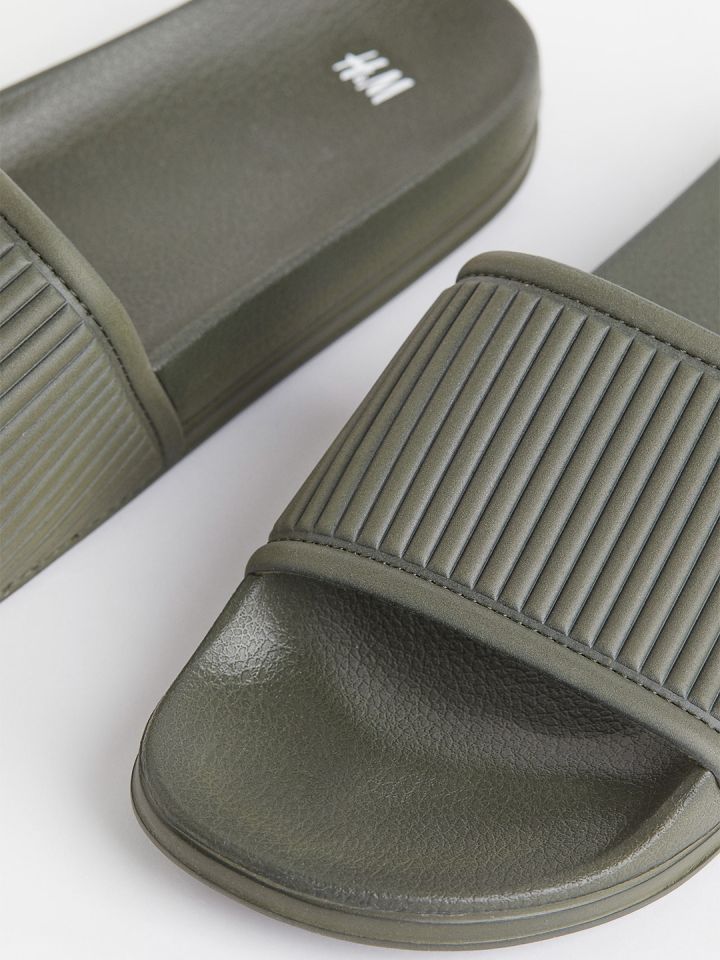 H&m mens best sale flip flops