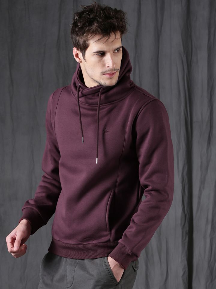 Maroon hooded sweatshirt 2025