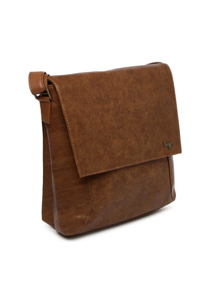 Baggit textured hotsell bucket bag