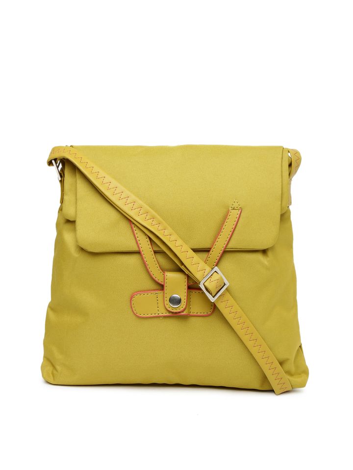 baggit green sling bag