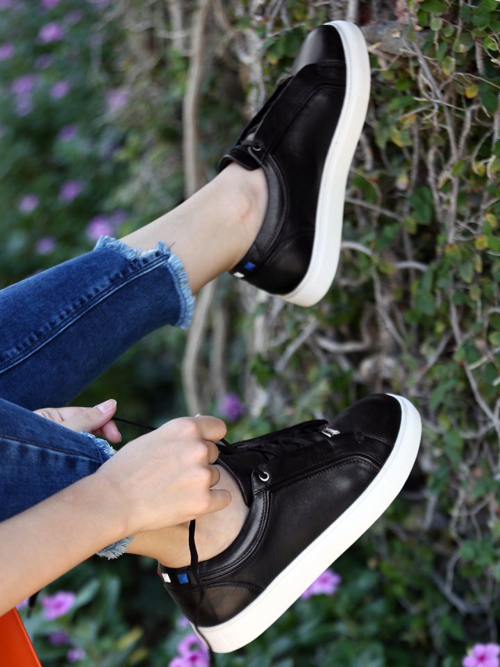 Pepsi Women Black Concealed Lace Leather Sneakers