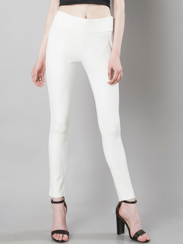 White top jeggings myntra