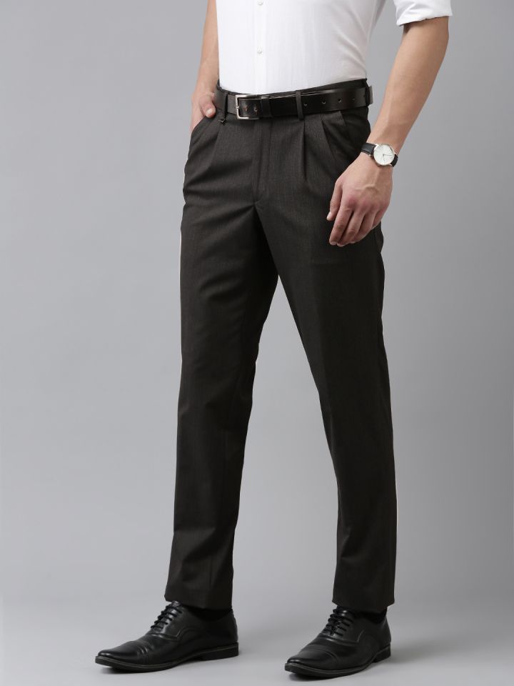 Van heusen pleated pants hot sale