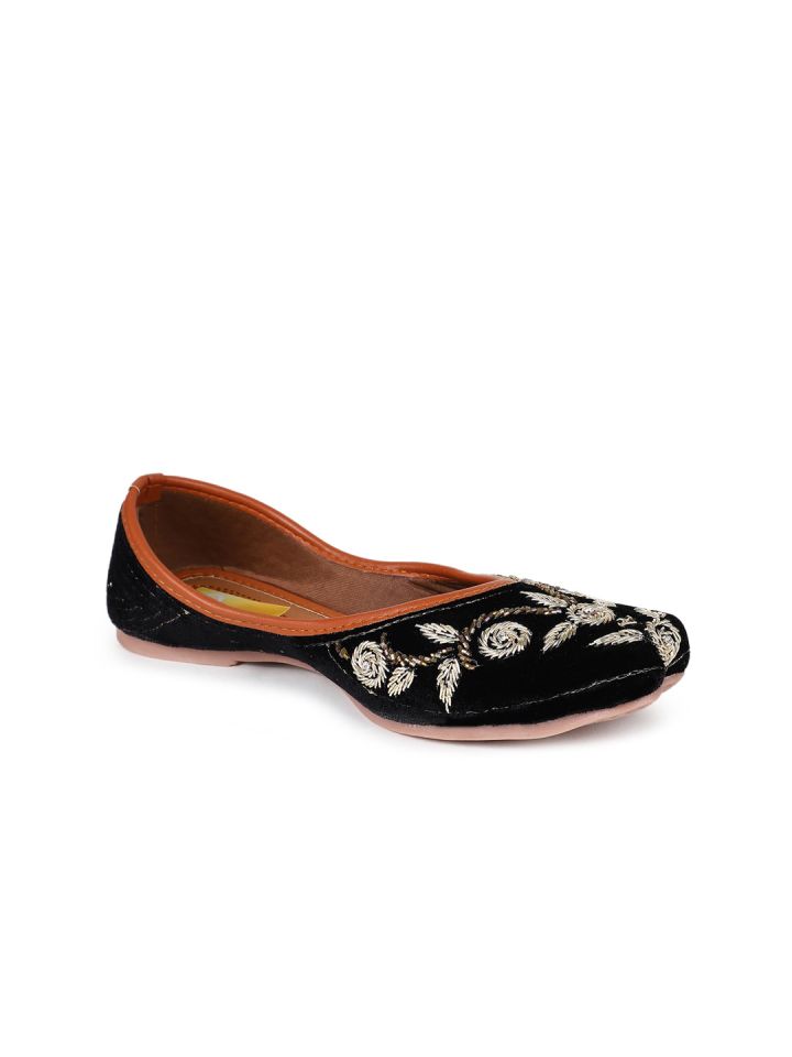 Mojaris myntra shop