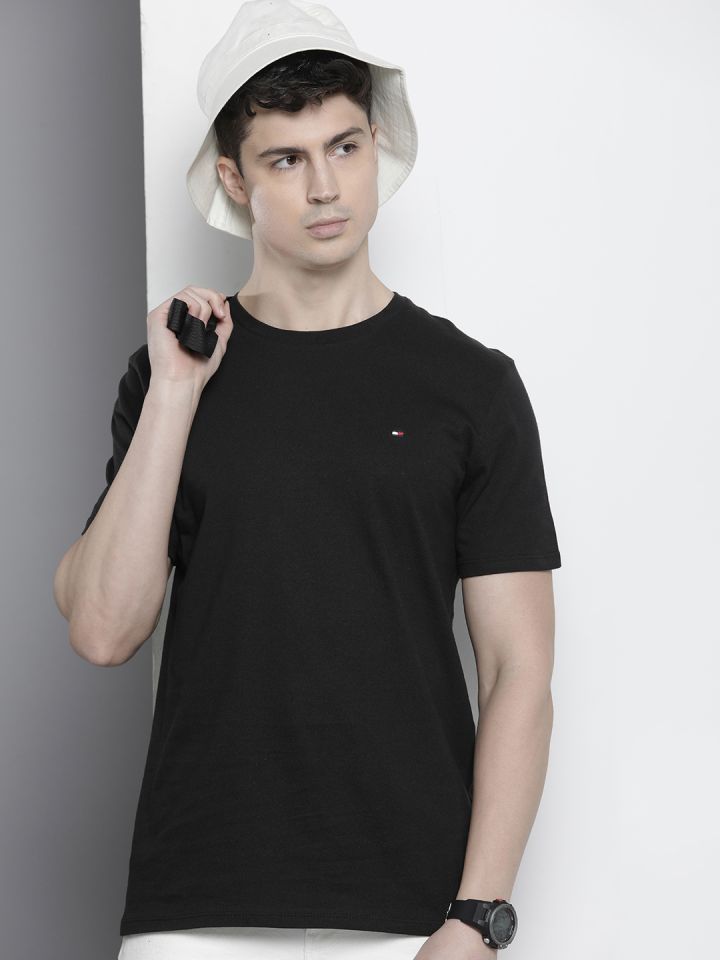 Black tommy hotsell hilfiger crew neck
