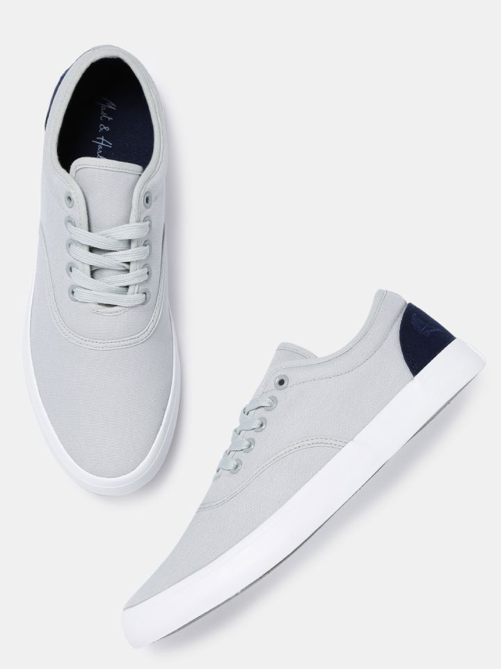 Mast Harbour Men Grey Sneakers