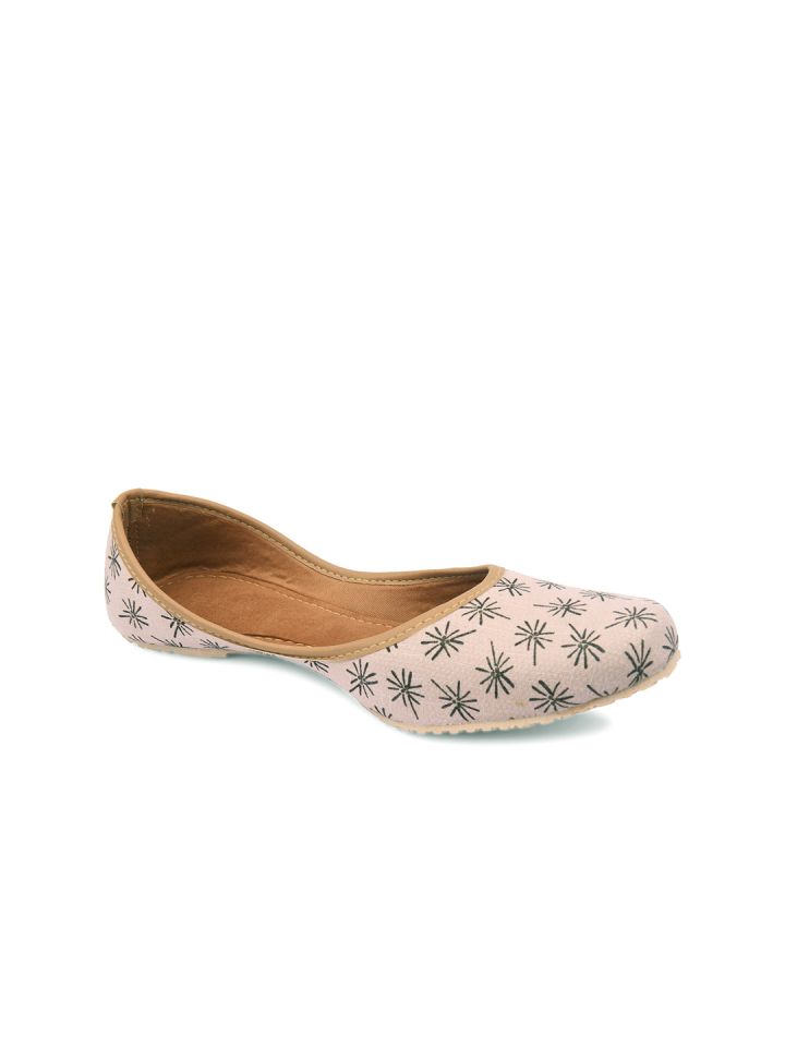 Myntra mojaris hot sale