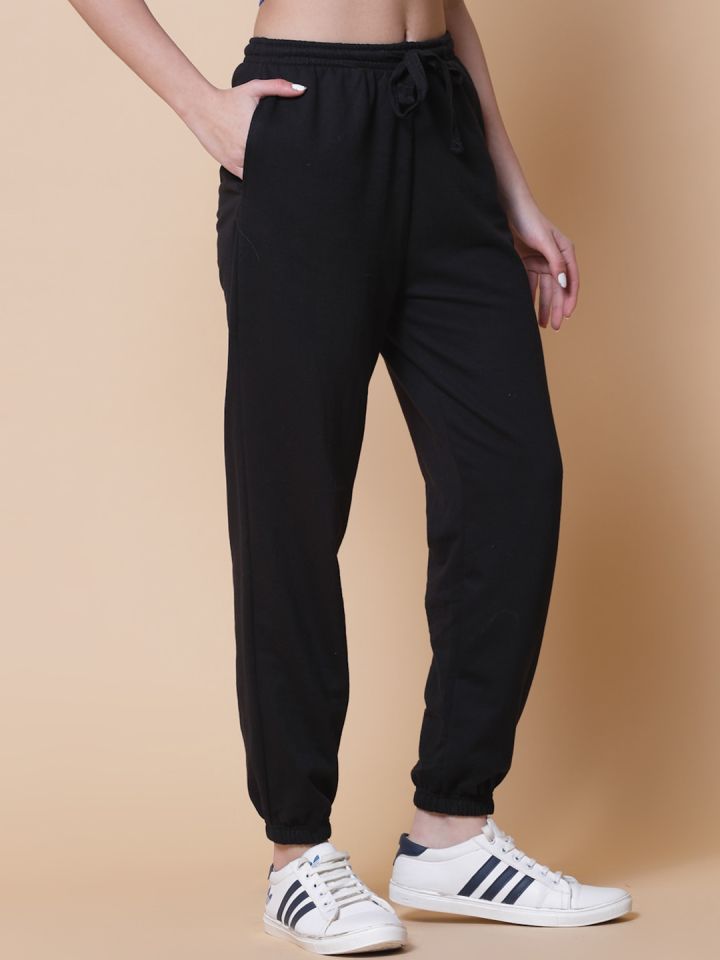 Laabha Women Black Solid Knitted Sports Athleisure Joggers