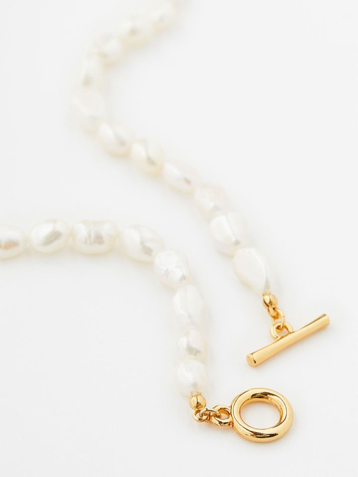 H&m pearl best sale necklace
