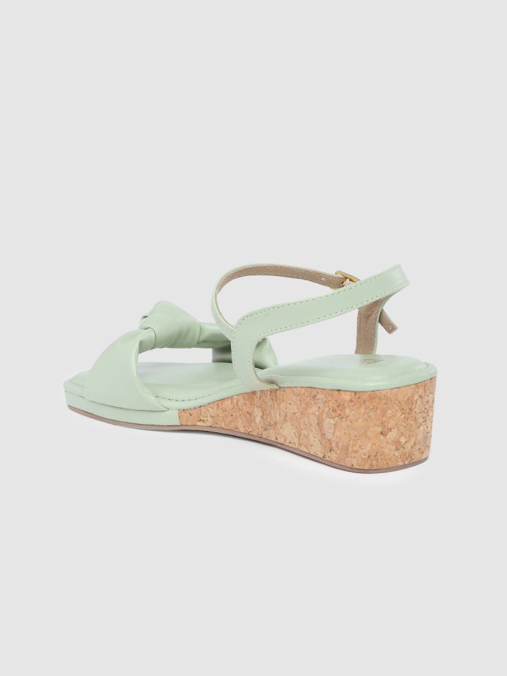 Wedges with bows clearance