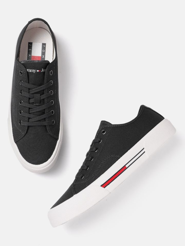 Hilfiger shop canvas sneakers