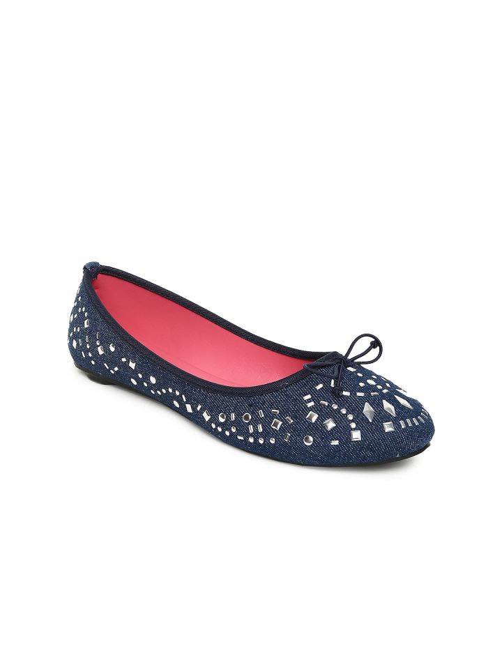 Catwalk flats myntra on sale