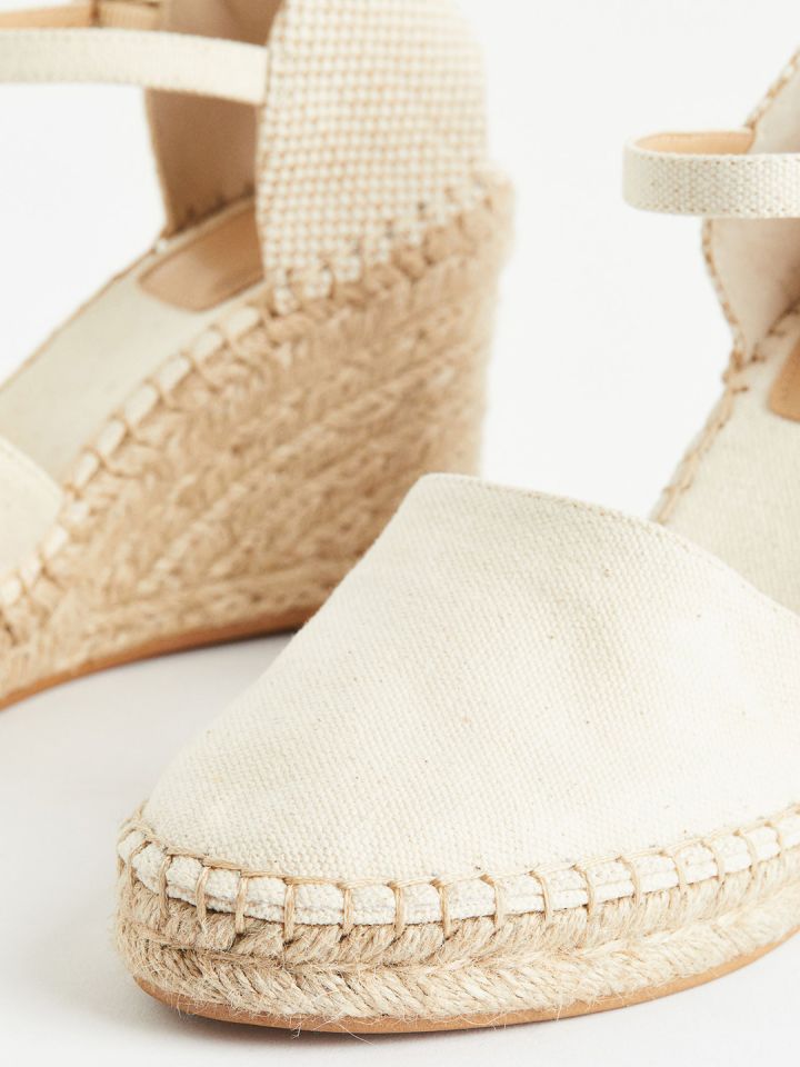Espadrilles myntra on sale
