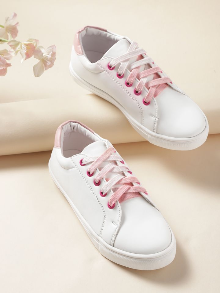 White sneakers hot sale for girl myntra