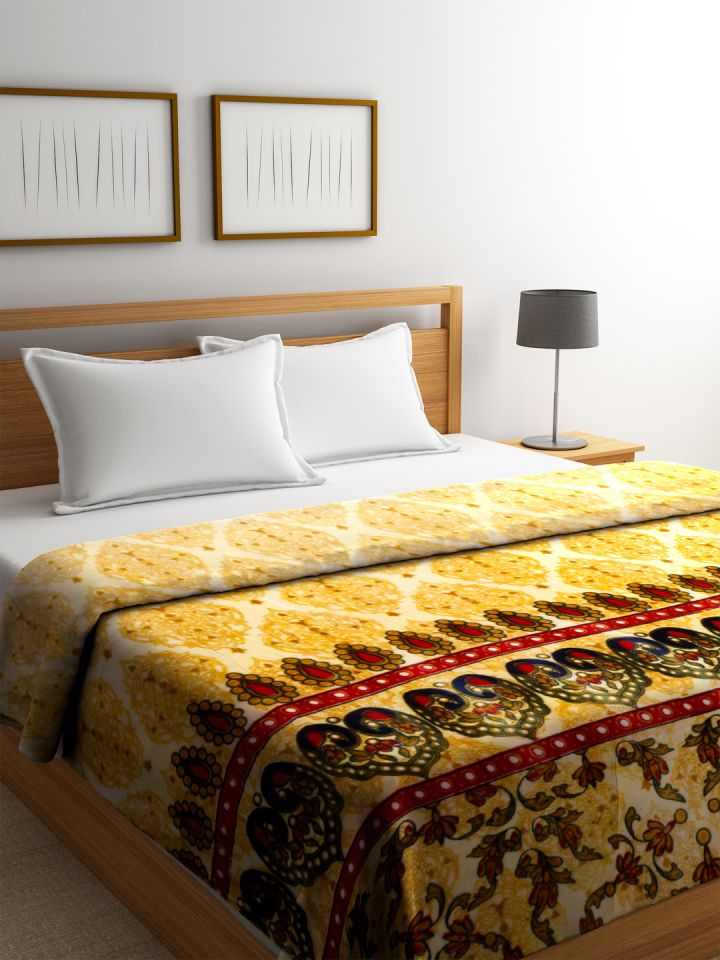 Buy BOMBAY DYEING Yellow 600 GSM Printed AC Double Blanket