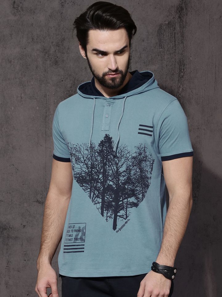 Buy Roadster Men Blue Printed Hooded T 