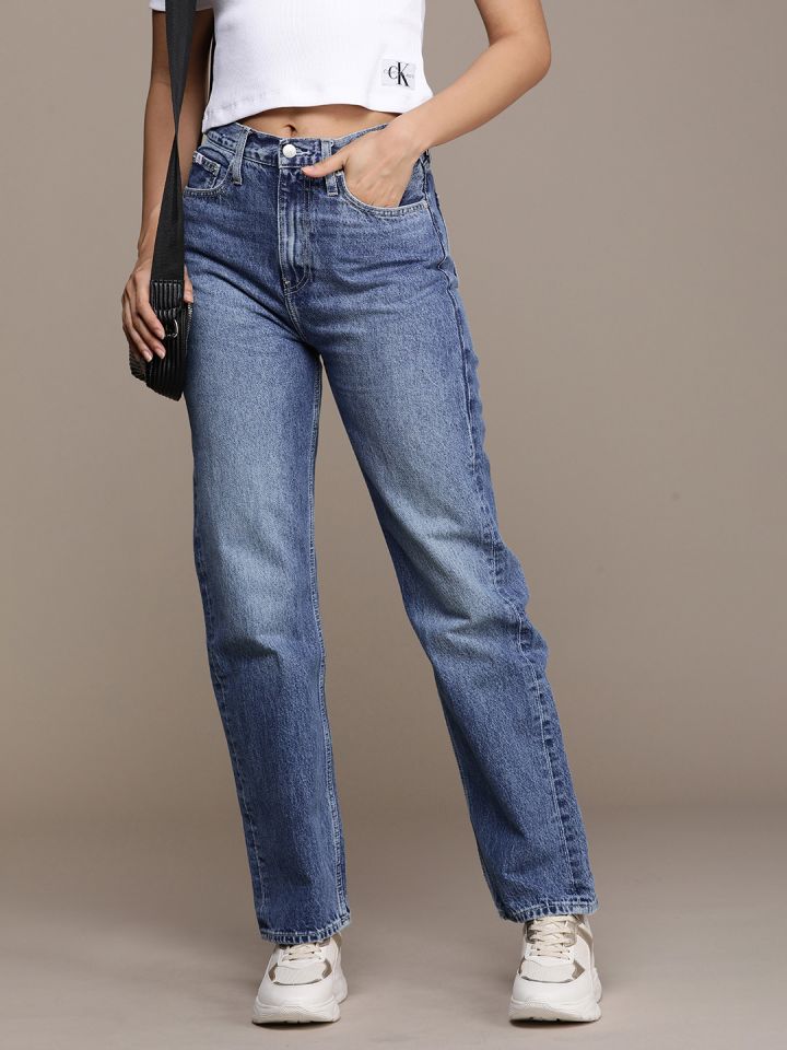 Calvin klein women's mid rise deals straight fit jeans
