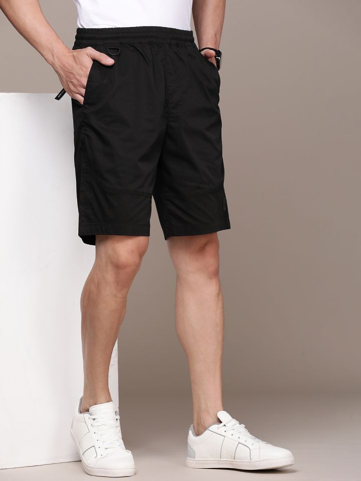 Buy Calvin Klein Jeans Men Mid Rise Slip On Closure Regular Shorts