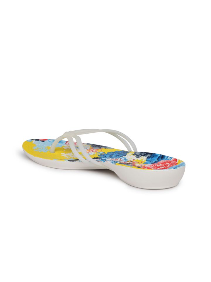 Crocs Isabella Women Off White Colourblocked Slip On Sandals