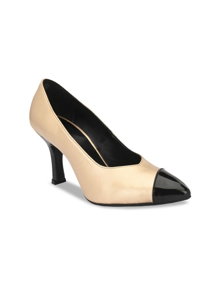 Maxx pointy toe pump hotsell