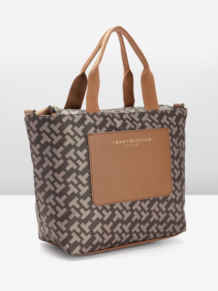 Tommy hilfiger deals women's handbags
