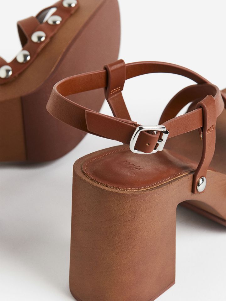 H and m block heels store